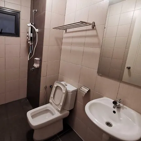 Pangsapuri 115 m² dengan 3 bilik tidur dan 2 bilik mandi peribadi di Batu Burok Kuala Terengganu Luaran gambar