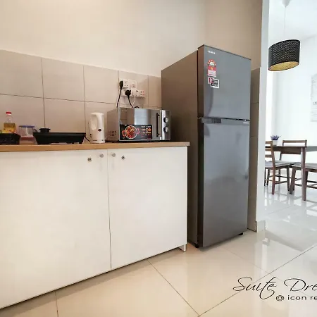 Pangsapuri 115 m² dengan 3 bilik tidur dan 2 bilik mandi peribadi di Batu Burok Kuala Terengganu Luaran gambar